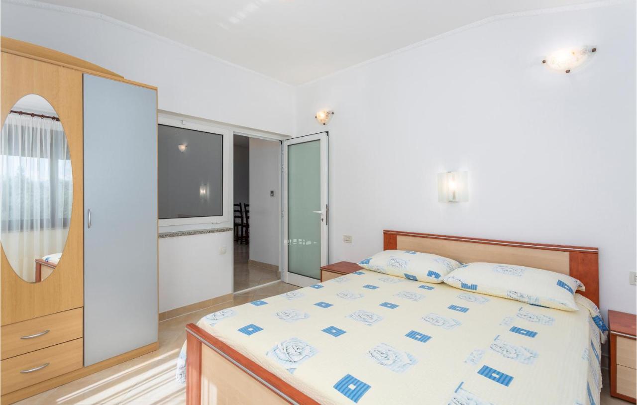 Nice Apartment In Jurandvor With Wifi Εξωτερικό φωτογραφία